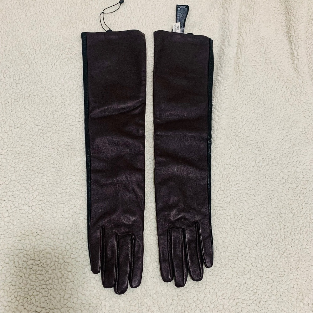 Zara burgundy colored gloves